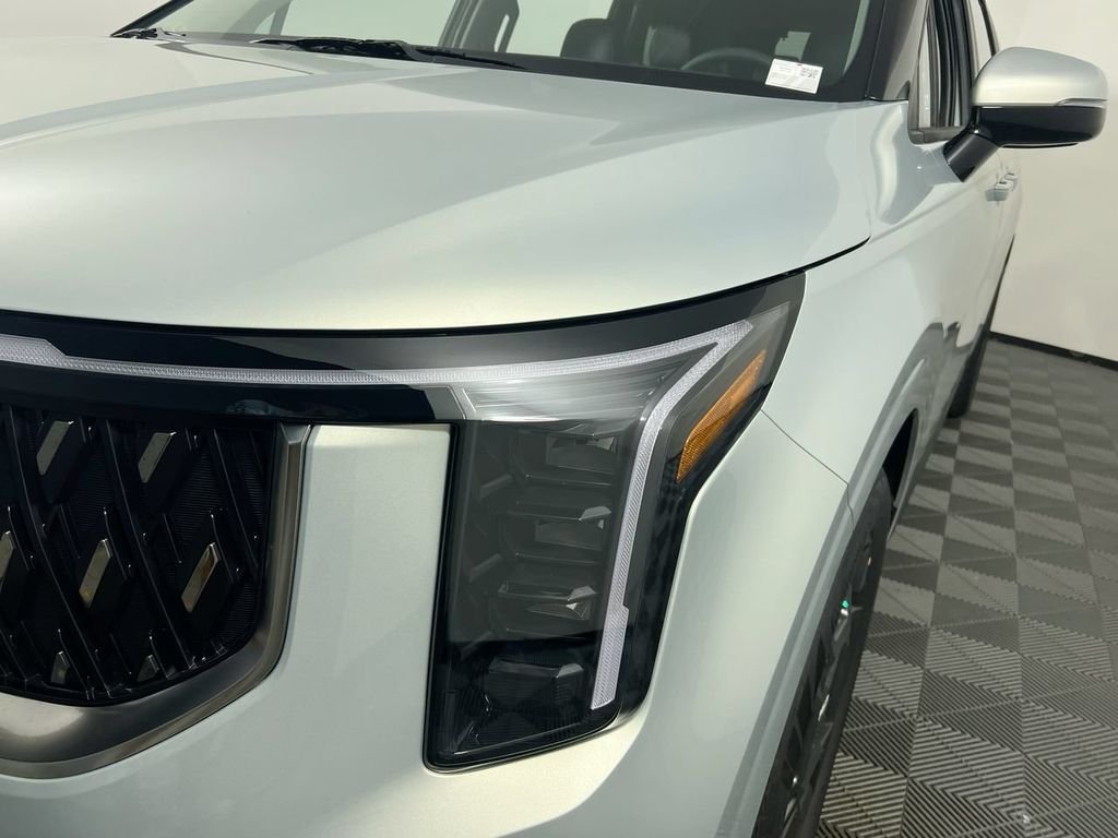 Certified Used 2026 White Kia EX image 9
