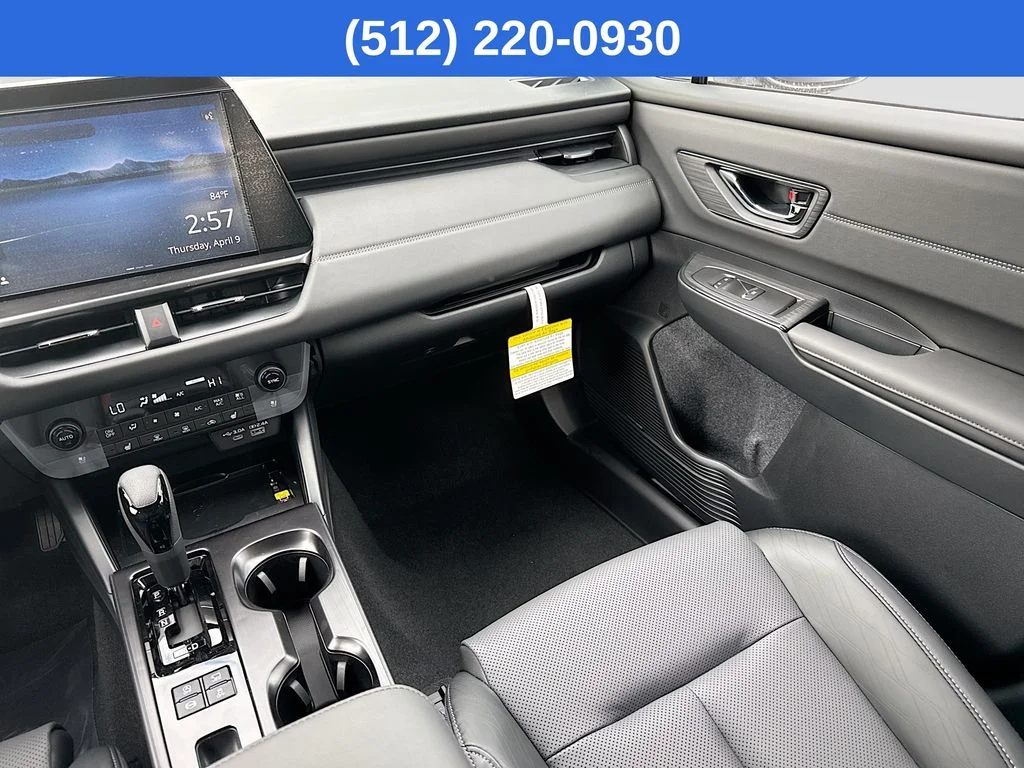 New 2026 ICE SILVER METALLIC Subaru Touring image 30