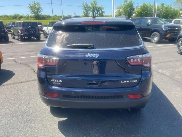 Used 2019 Jazz Blue Pearlcoat Jeep Limited image 6