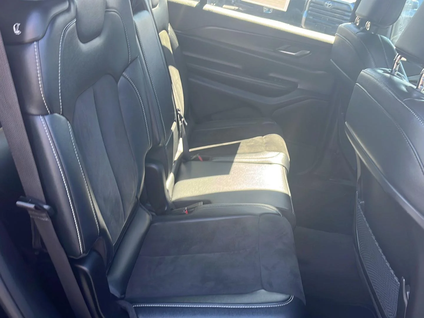 2024 Jeep Grand Cherokee L Altitude - Photo 25