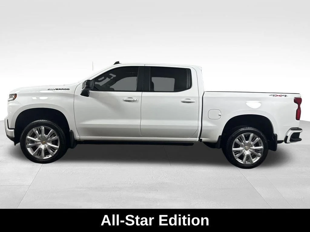 Used 2020 Summit White Chevrolet RST image 7