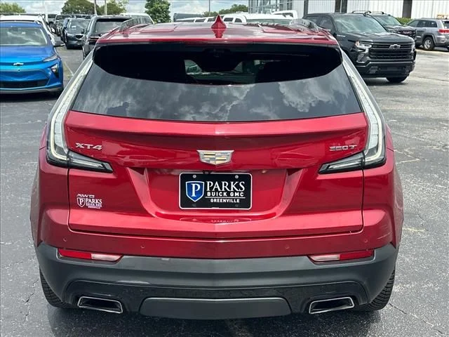Used 2020 Red Cadillac Sport image 10