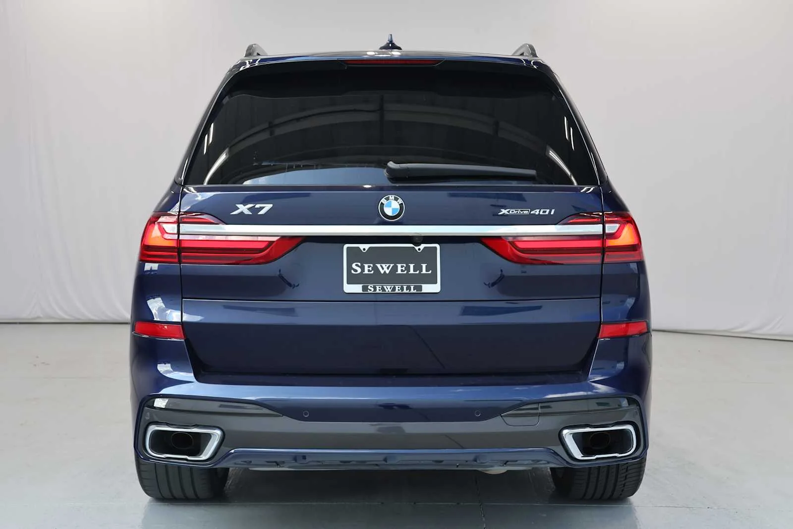 Used 2020 Tanzanite Blue II Metallic BMW xDrive40i image 8