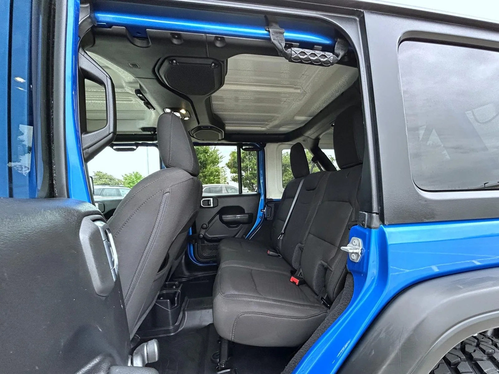 Used 2023 Blue Jeep Willys image 19