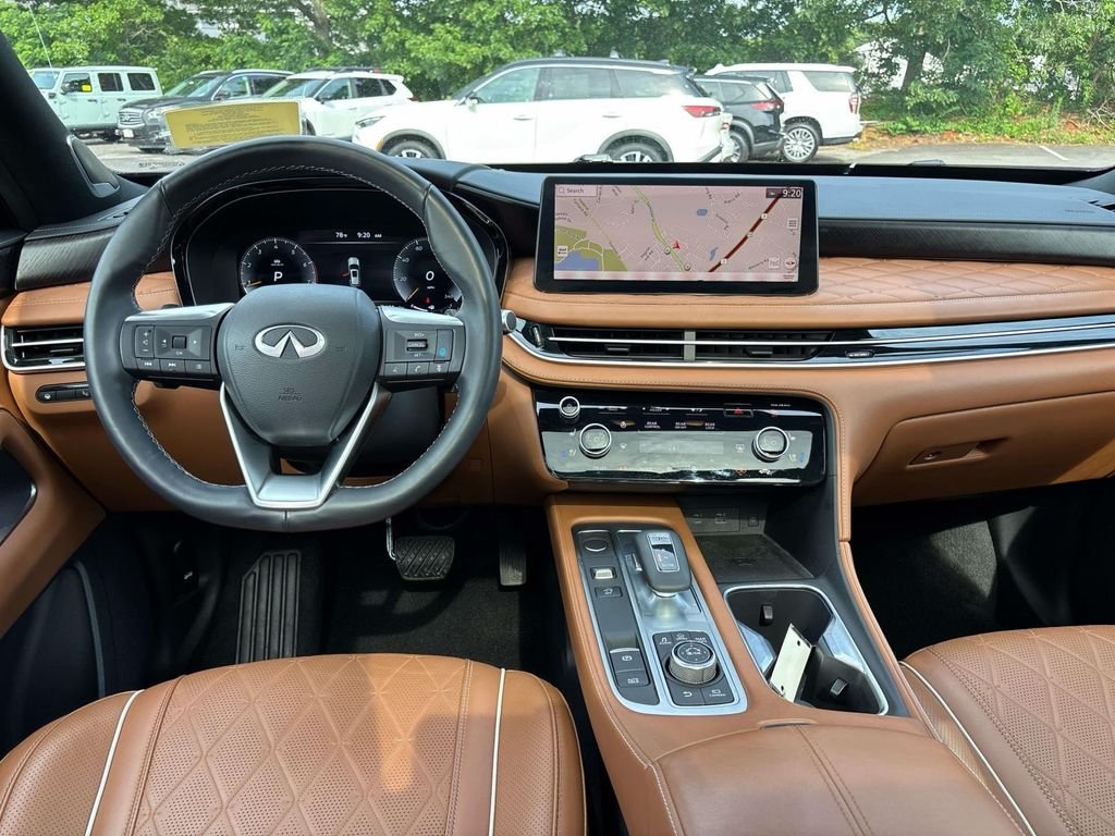 Certified Used 2025 Gray INFINITI Autograph image 14