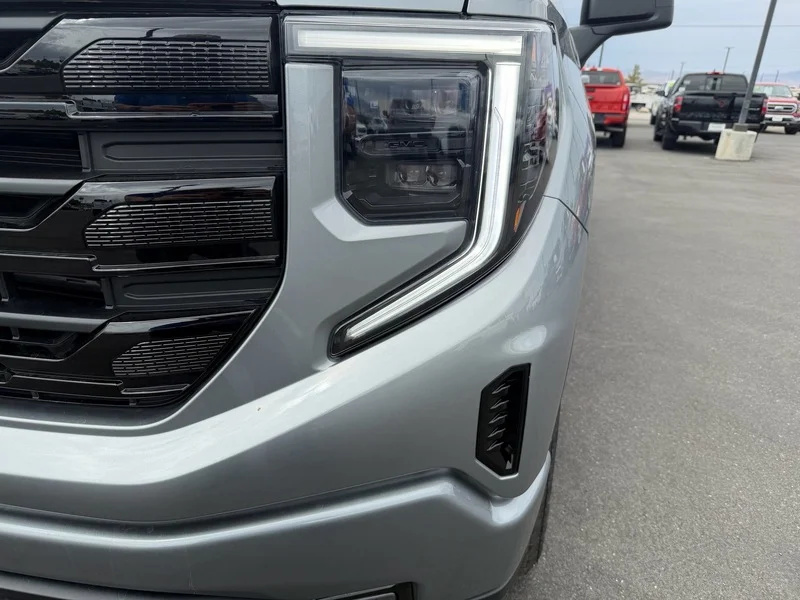New 2026 Sterling Metallic GMC Elevation image 26