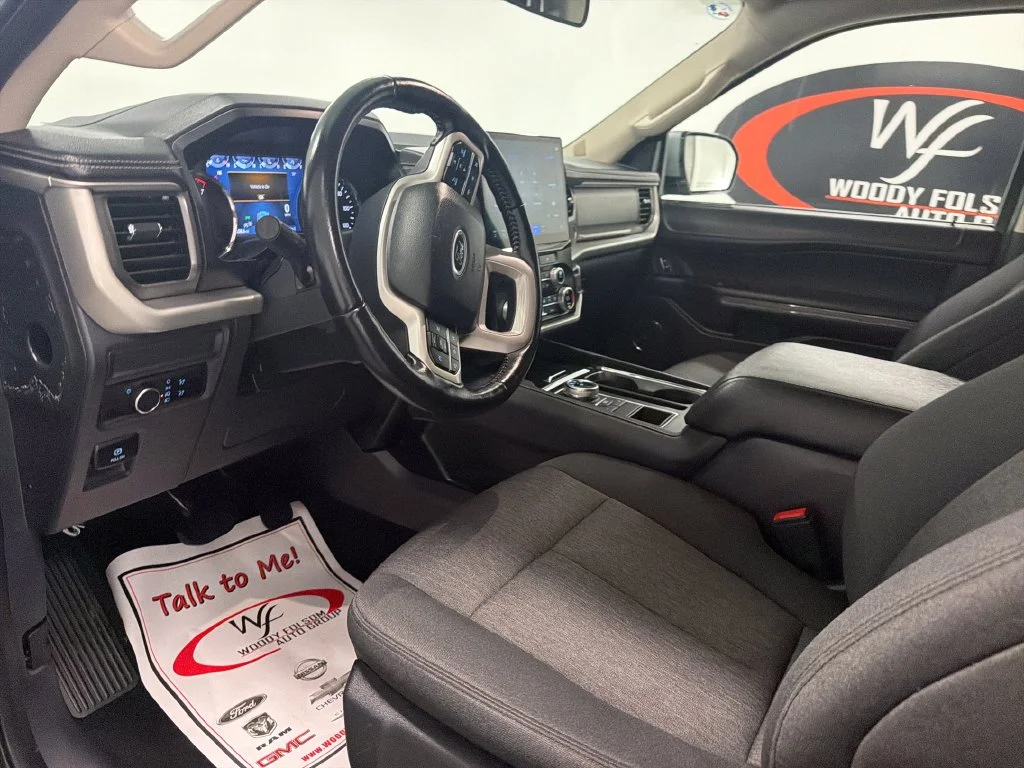 Used 2024 Silver Ford XLT image 11