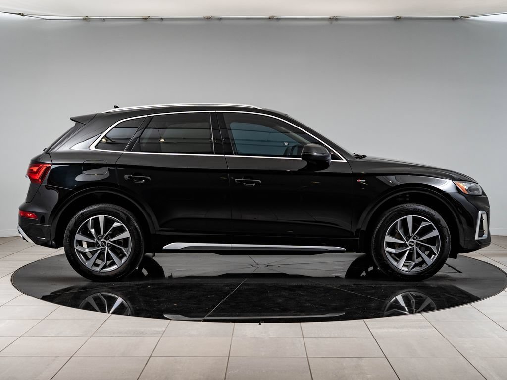 Used 2023 Mythos Black Metallic Audi 45 S line Premium image 11