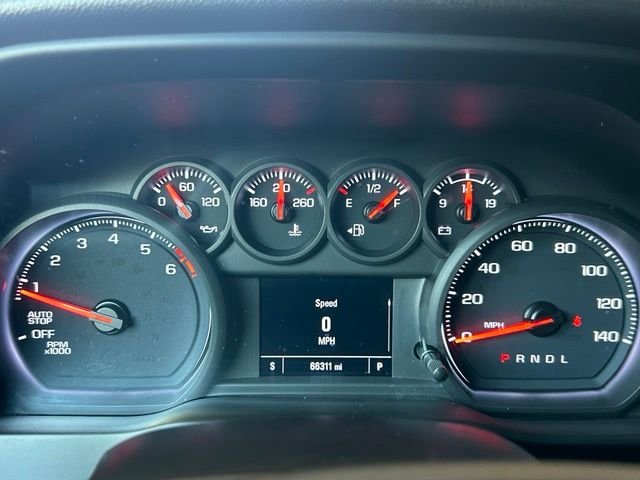 Used 2022 White Chevrolet Custom image 6