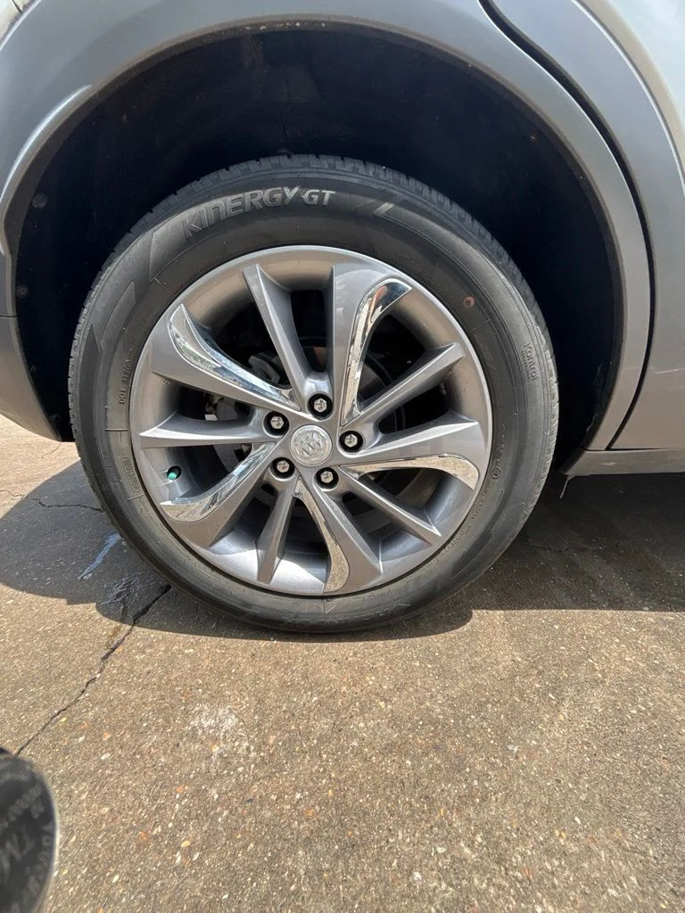 Used 2022 White Buick Essence image 25