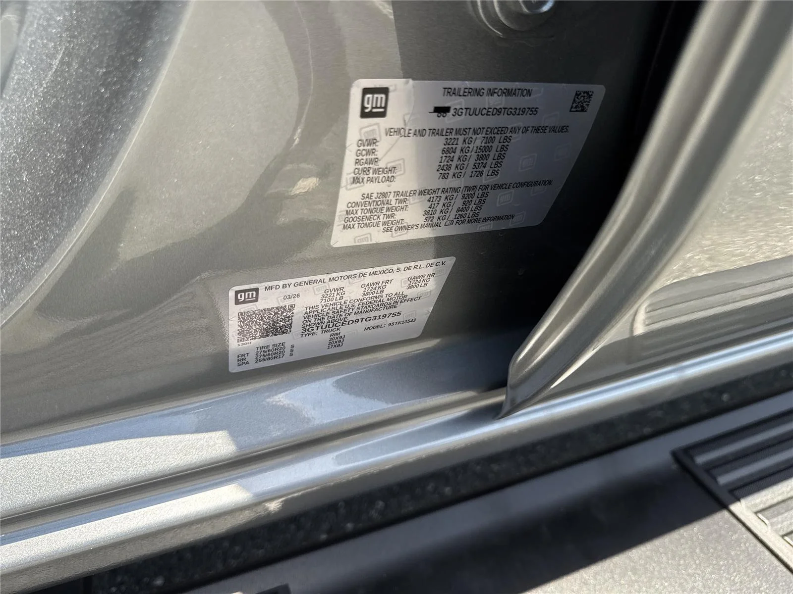 New 2026 Sterling Metallic GMC Elevation image 38