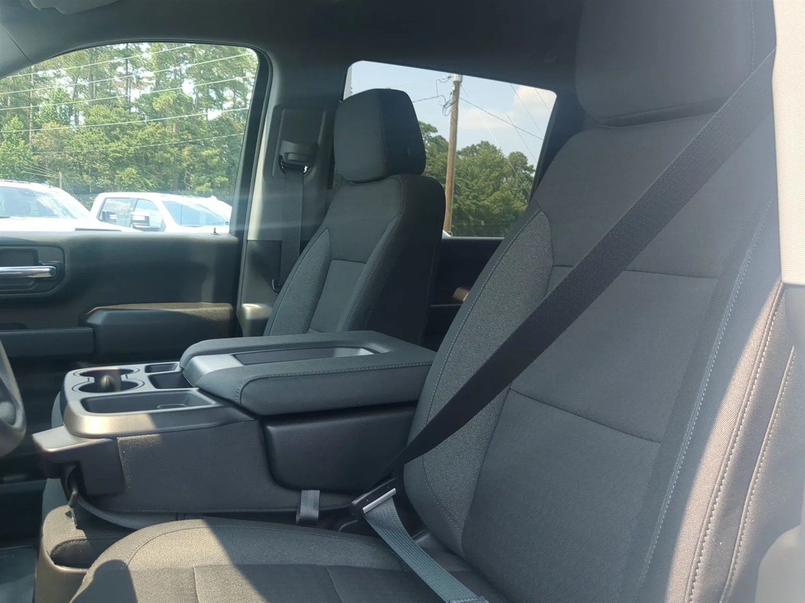 New 2026 Summit White GMC Pro image 41