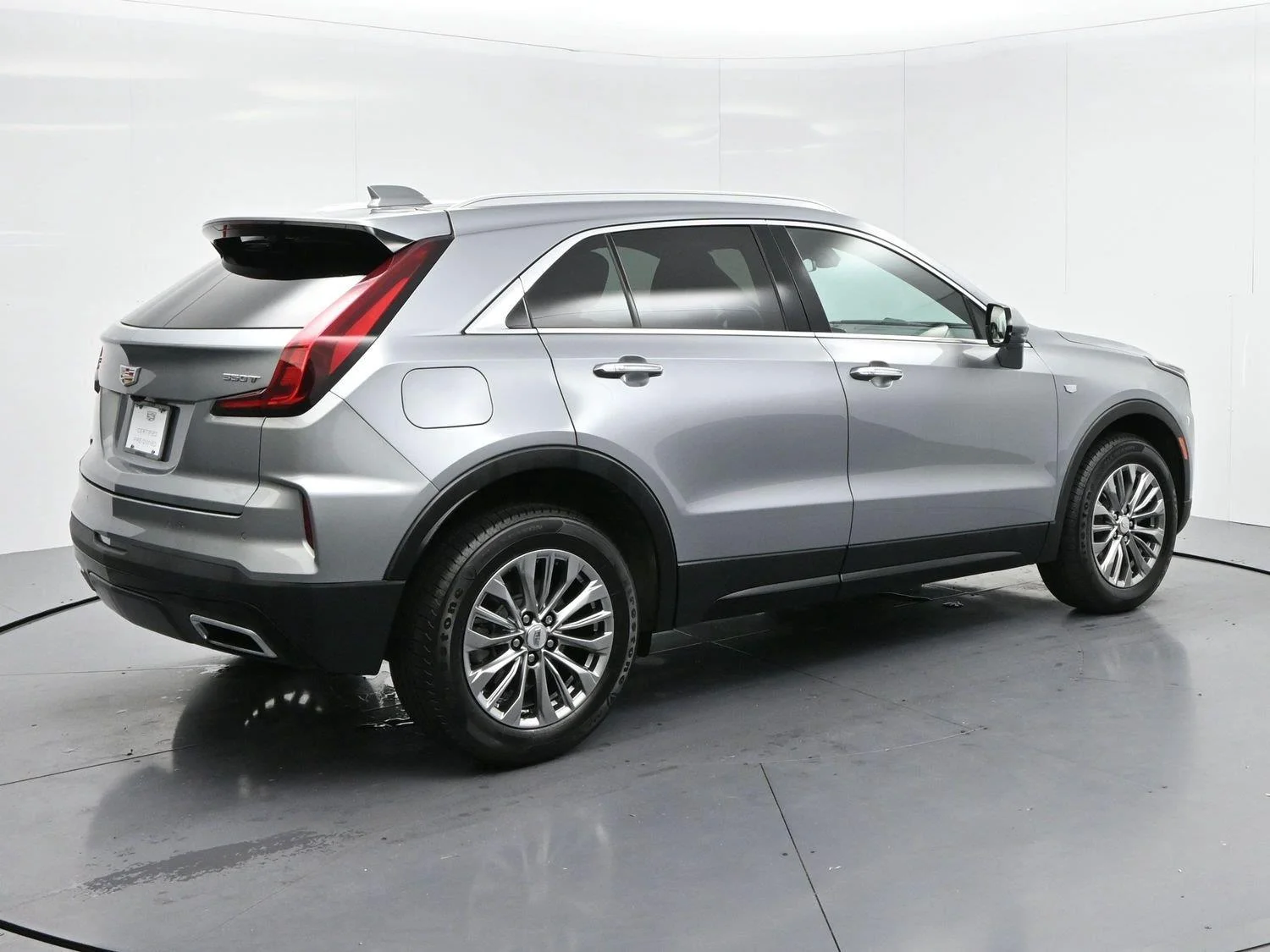 Used 2024 Argent Silver Metallic Cadillac Premium Luxury image 7