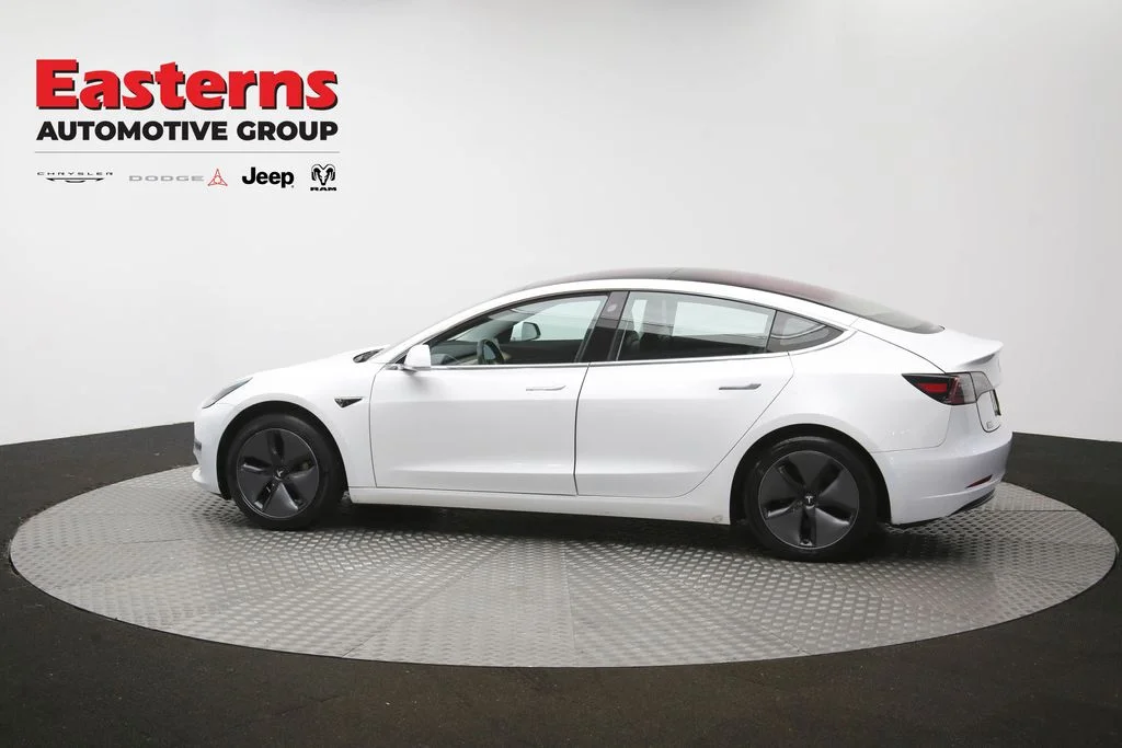 Used 2018 White Tesla Long Range image 55