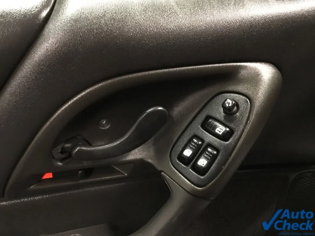Used 2000 Black Chevrolet Z28 image 31