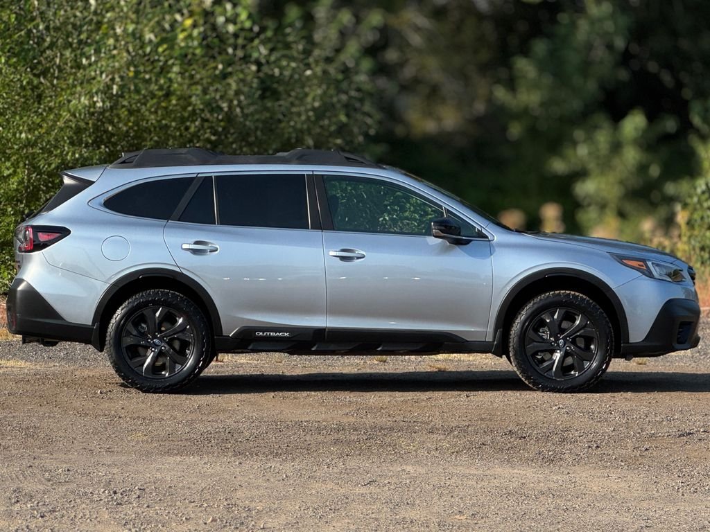 Used 2020 Ice Silver Metallic Subaru Onyx Edition XT image 8
