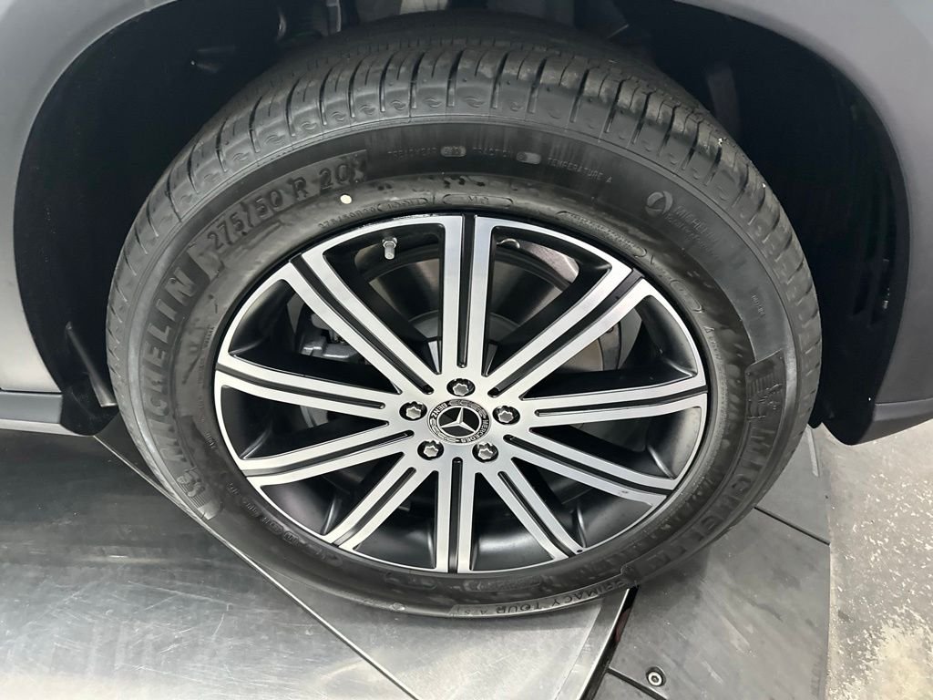 New 2026 Polar White Mercedes-Benz GLE 350 image 9
