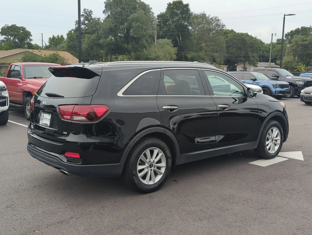 Used 2020 Black Kia LX image 7