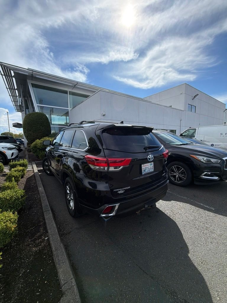 Used 2018 Black Toyota Limited Platinum image 9