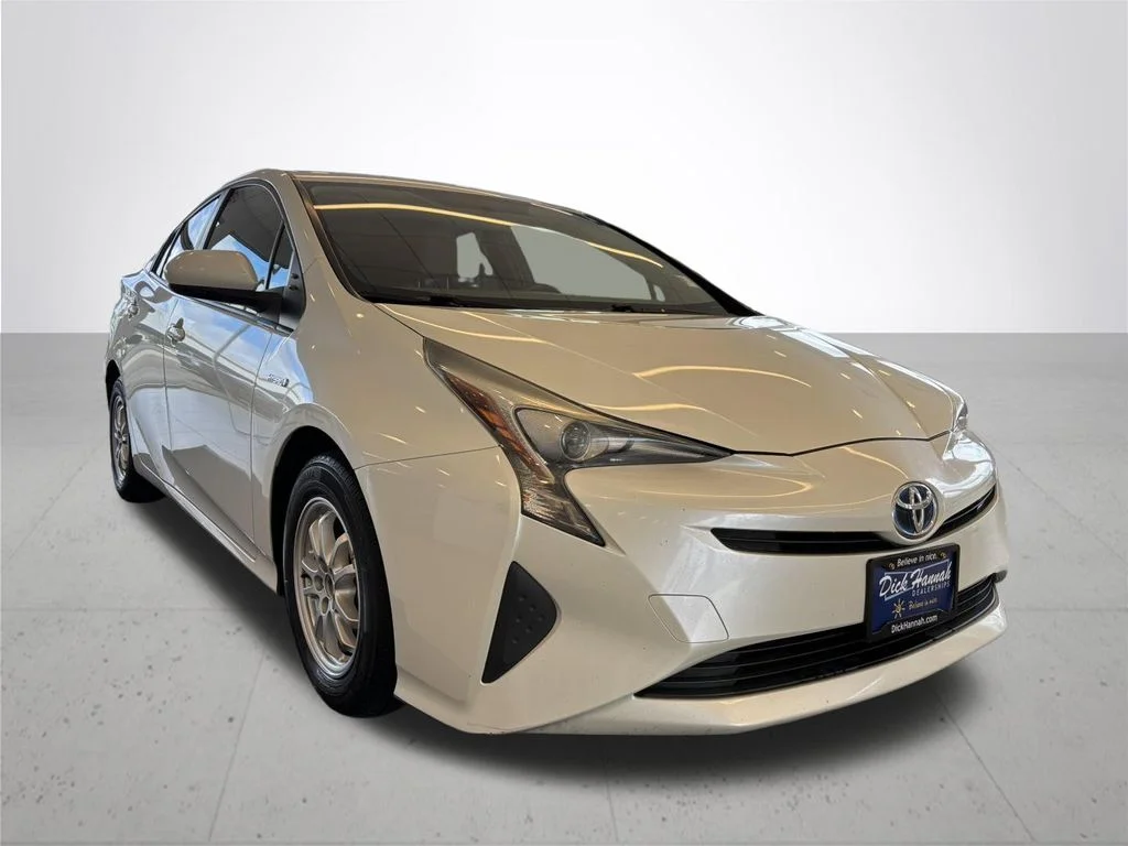 Used 2016 White Toyota Two image 5