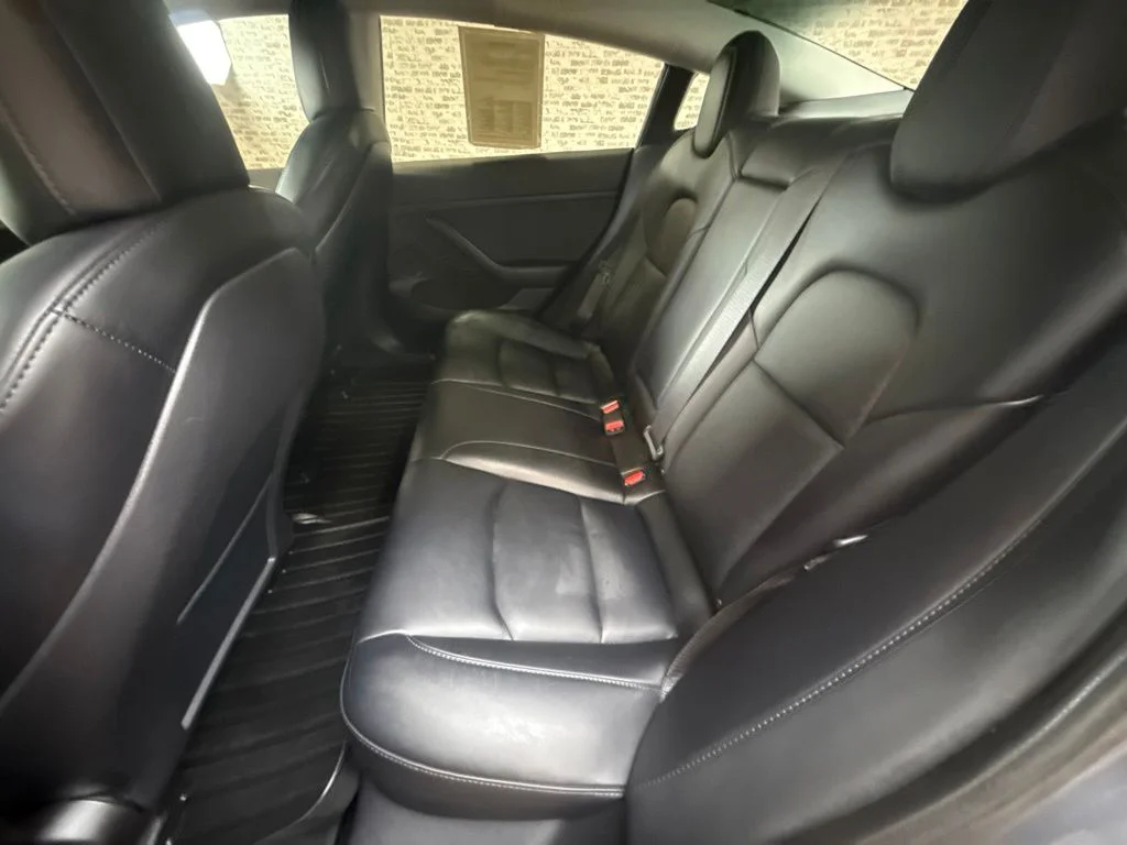 Used 2022 Midnight Silver Metallic Tesla Long Range image 13