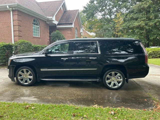 Used 2017 Black Cadillac Luxury image 27