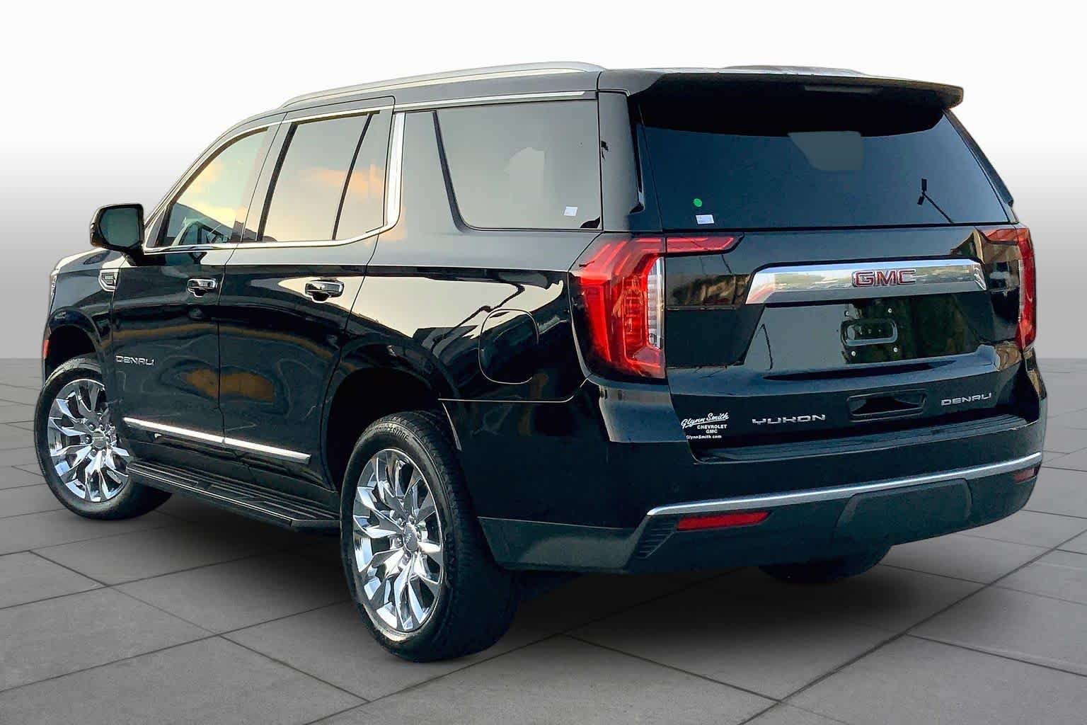 Used 2024 Onyx Black GMC Denali image 11