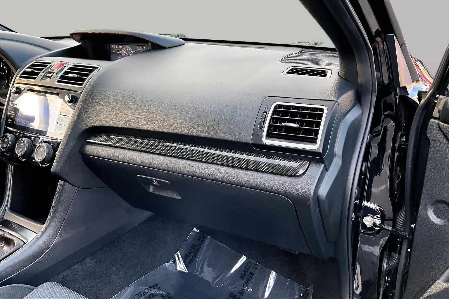 Used 2020 Crystal Black Silica Subaru Premium image 18