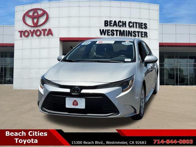 Certified Used 2023 CLASSIC SILVER METALLIC Toyota  image 5