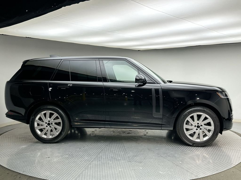 New 2026 Santorini Black Land Rover SE image 12