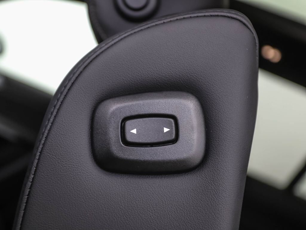 Used 2027 Gray Metallic BMW xDrive40i image 26
