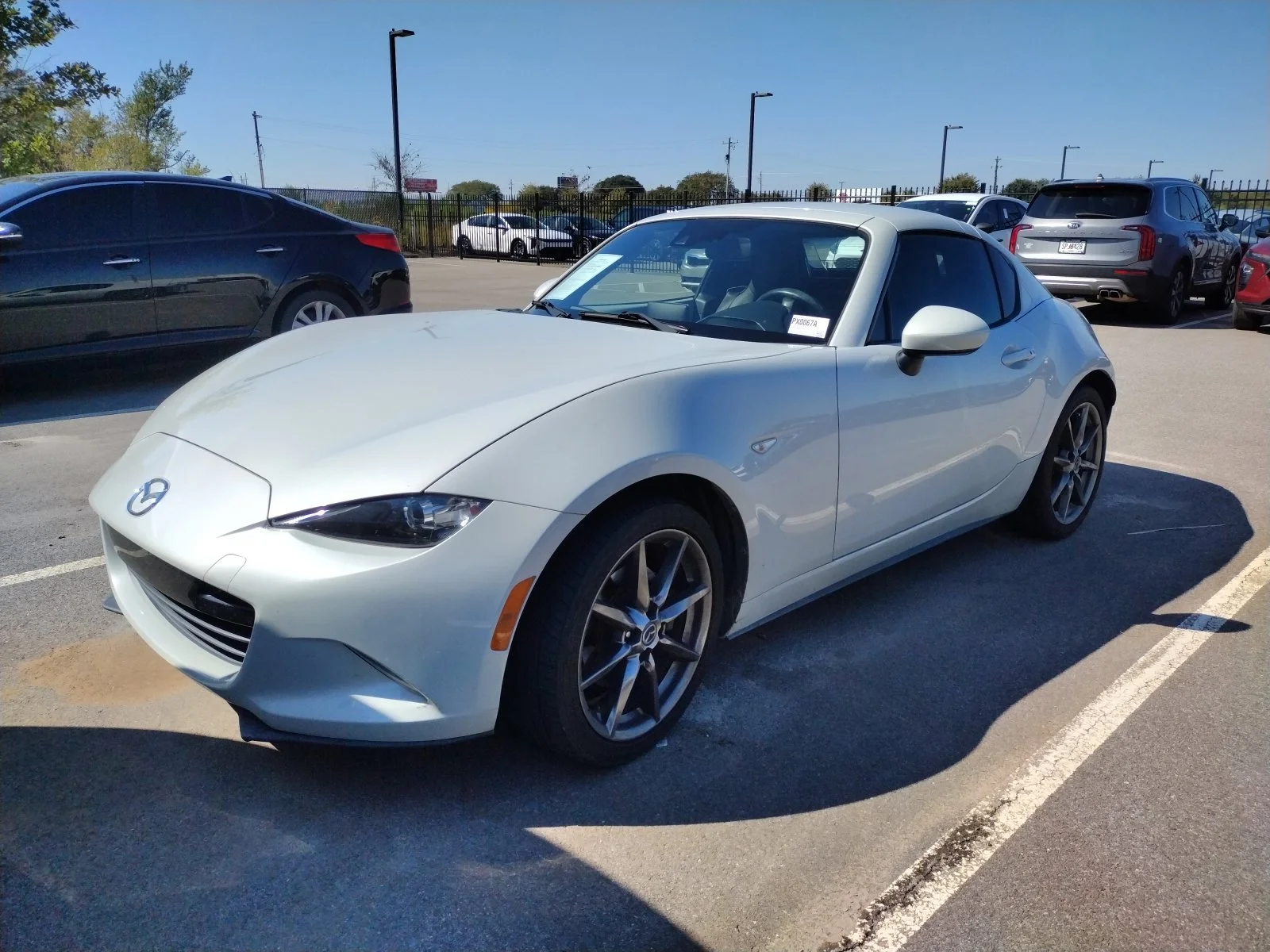 Used 2017 White Mazda Grand Touring image 1