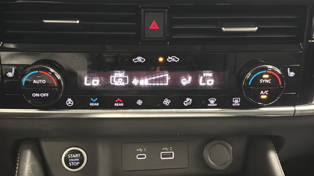Used 2023 Super Black Nissan SL image 17