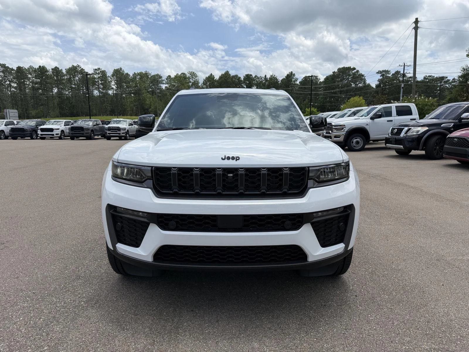 New 2026 Bright White Clear-Coat Exterior Paint Jeep 85th Anniversary Edition image 2