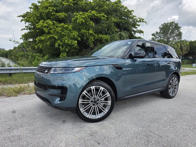 2026 Land Rover Range Rover Sport P360 SE