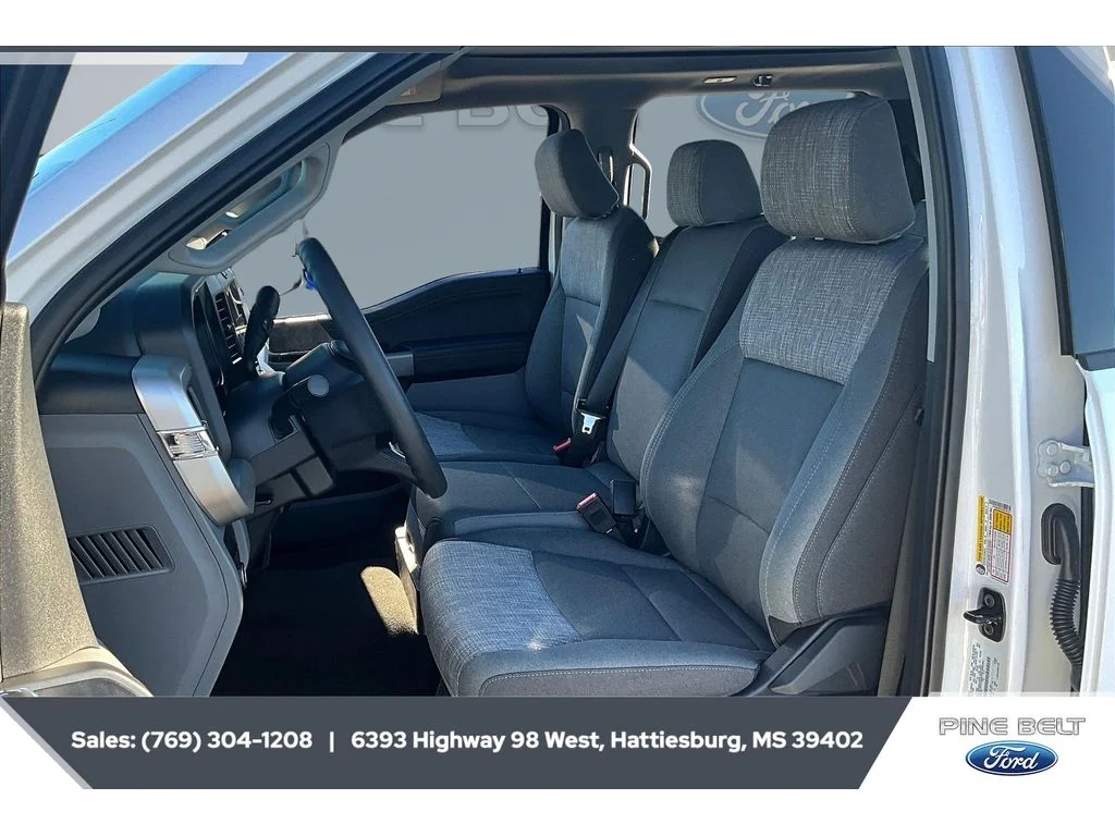 New 2026 Oxford White Ford F-250® XLT image 19