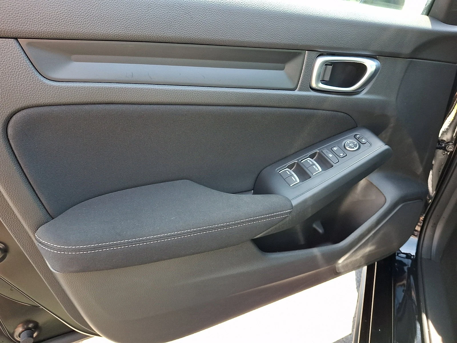 Used 2023 Crystal Black Pearl Honda LX image 12