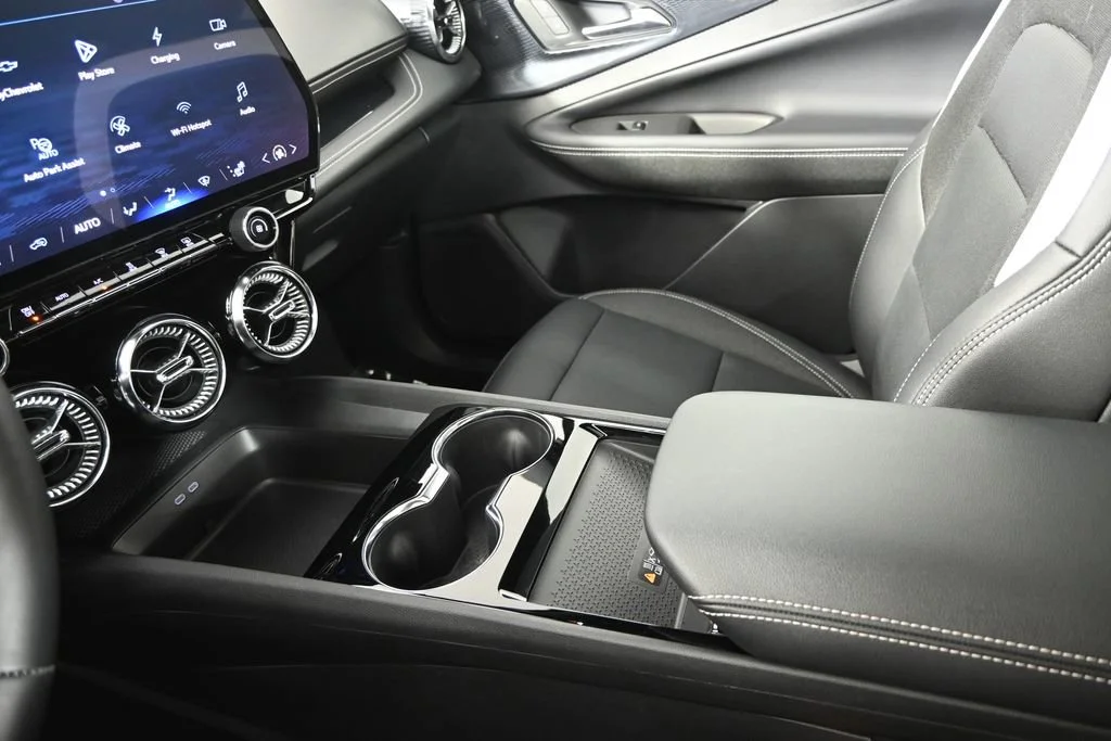 2026 Chevrolet Blazer EV LT - Photo 30