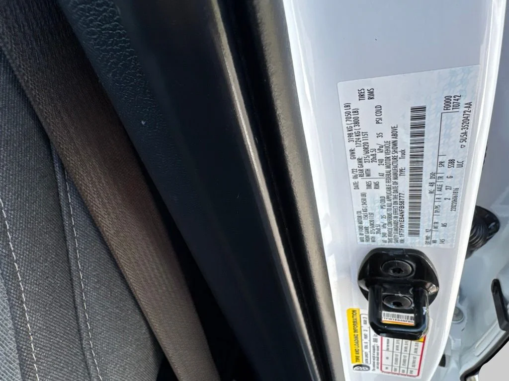 Used 2022 Oxford White Ford XLT image 34