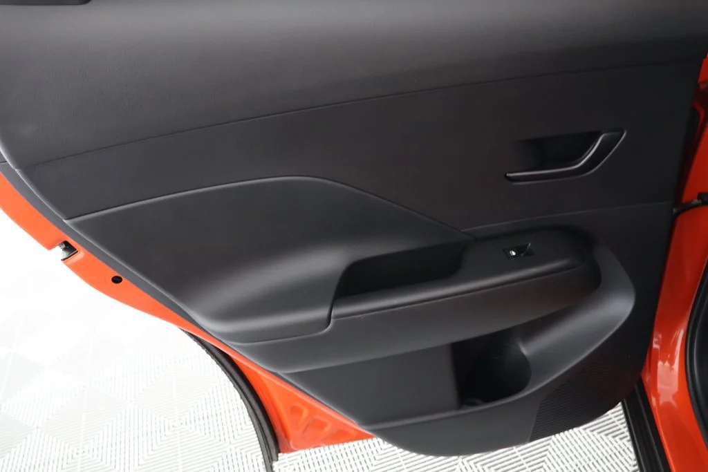 Used 2024 Orange Hyundai SEL image 26