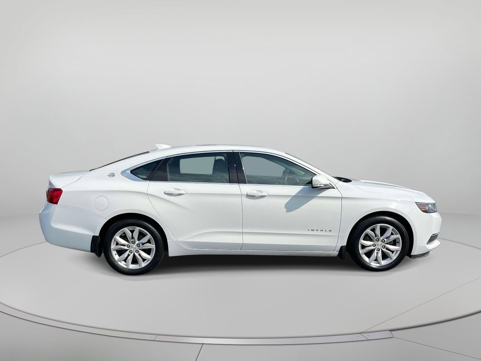 Used 2017 Chevrolet Impala 1LT with VIN 2G1105S33H9190136 for sale in Bristol, VA