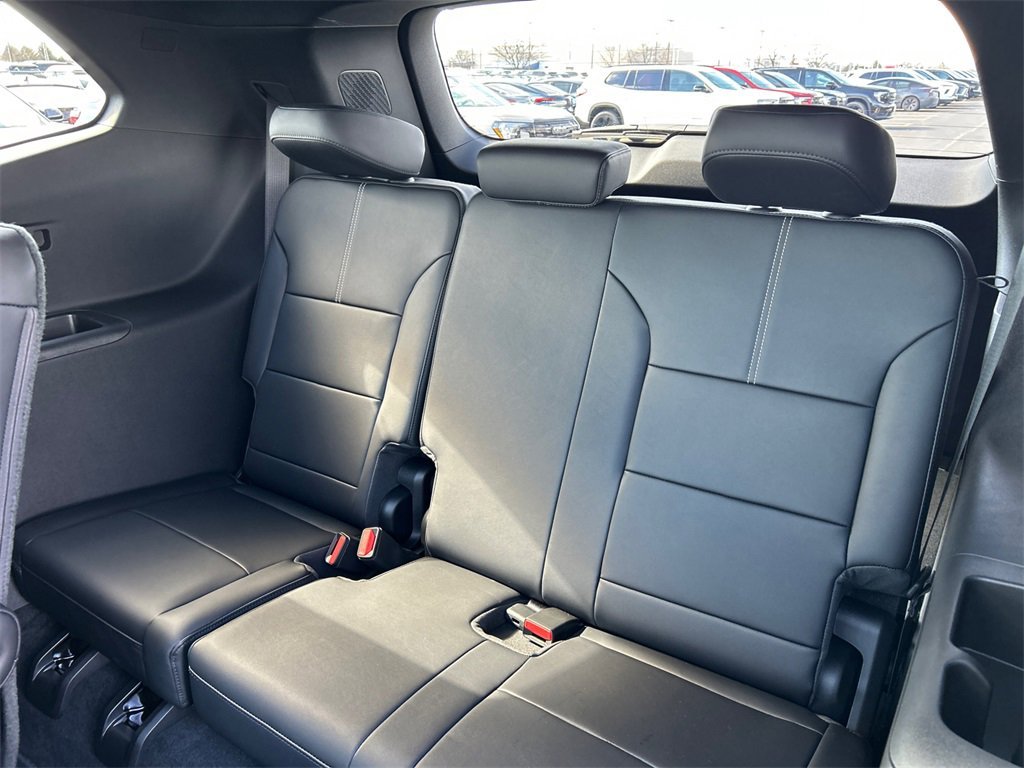 2026 GMC ACADIA - Image 34