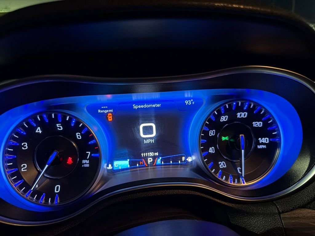 Used 2018 Gray Chrysler Touring image 7