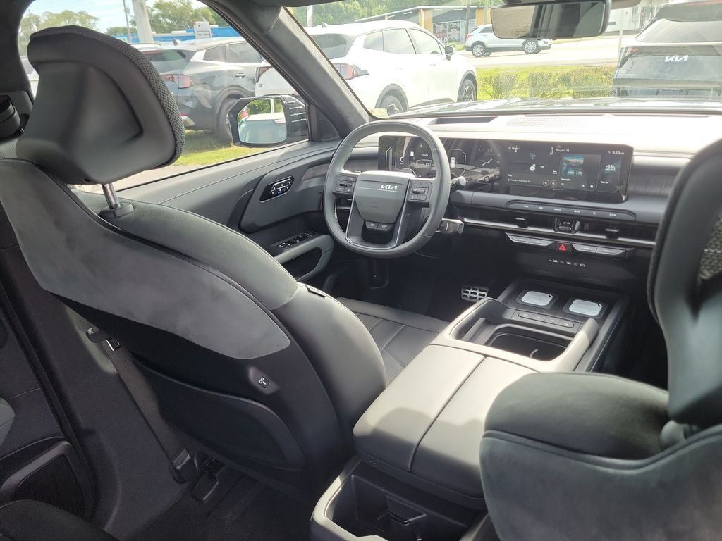 New 2027 Black Kia X-Line SX Prestige image 13