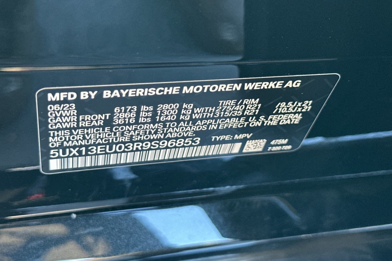 Used 2024 Black Sapphire Metallic BMW sDrive40i image 28