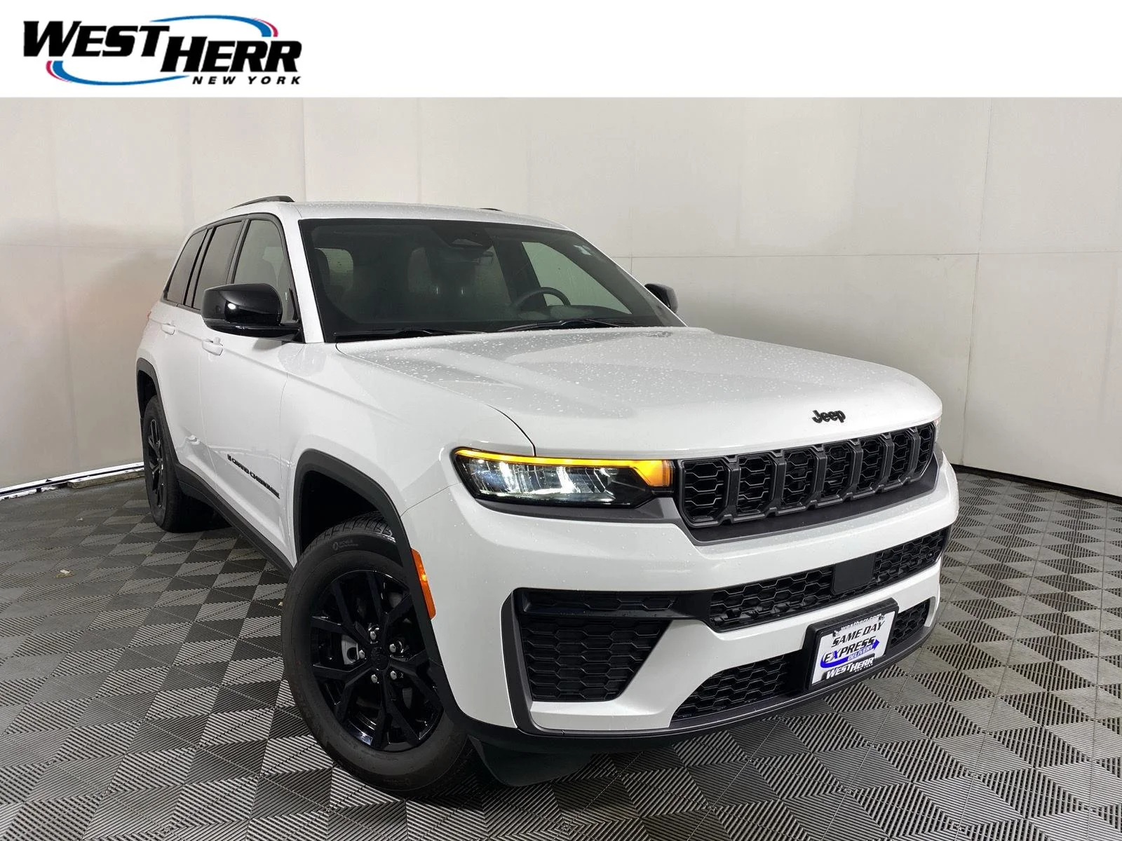 Used 2026 Bright White Clearcoat Jeep Laredo image 1
