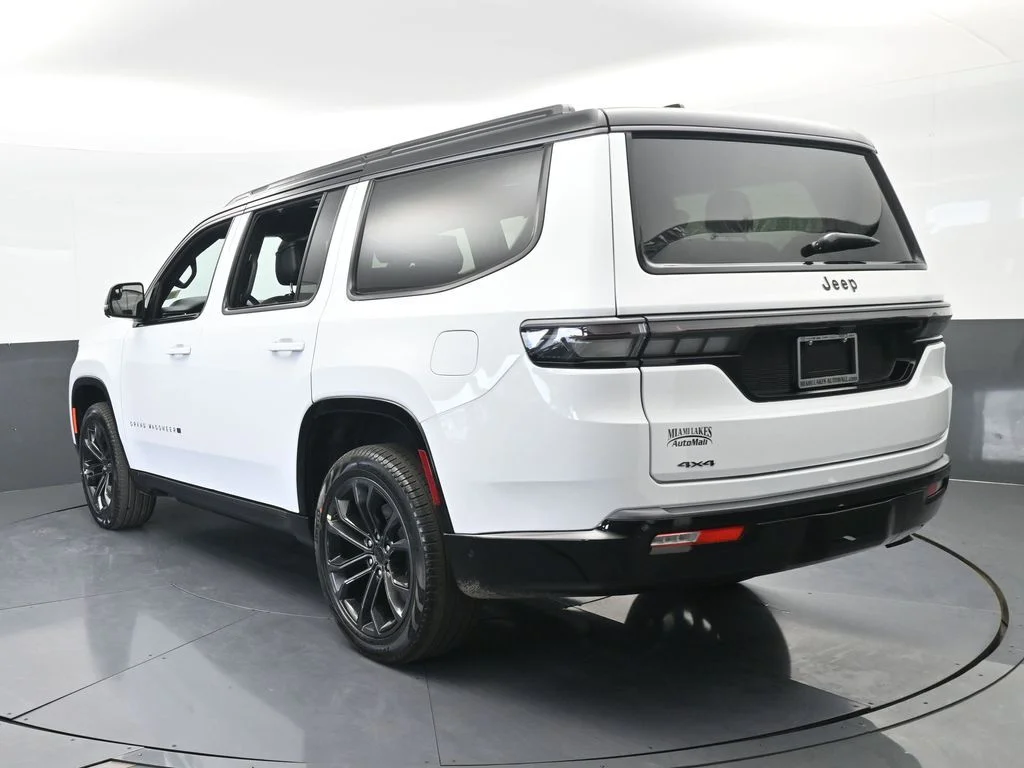 New 2026 Bright White Clearcoat Jeep Summit Obsidian image 4