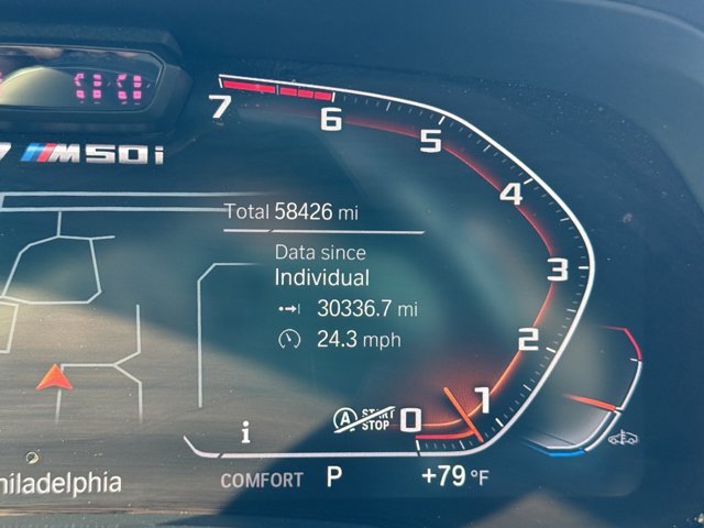 Used 2022 Arctic Grey Metallic BMW M50i image 11