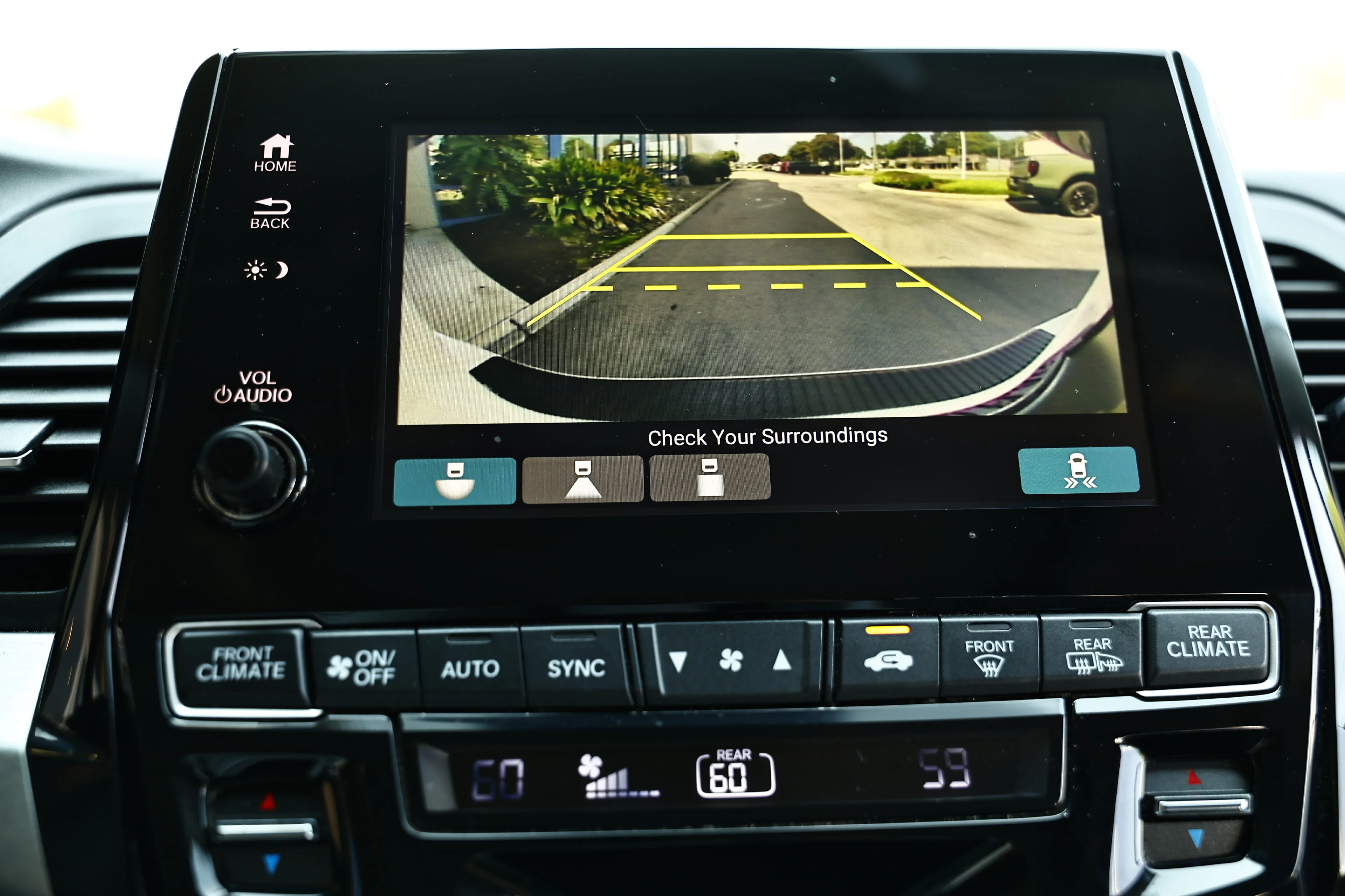 Used 2024 Platinum White Honda EX-L image 36