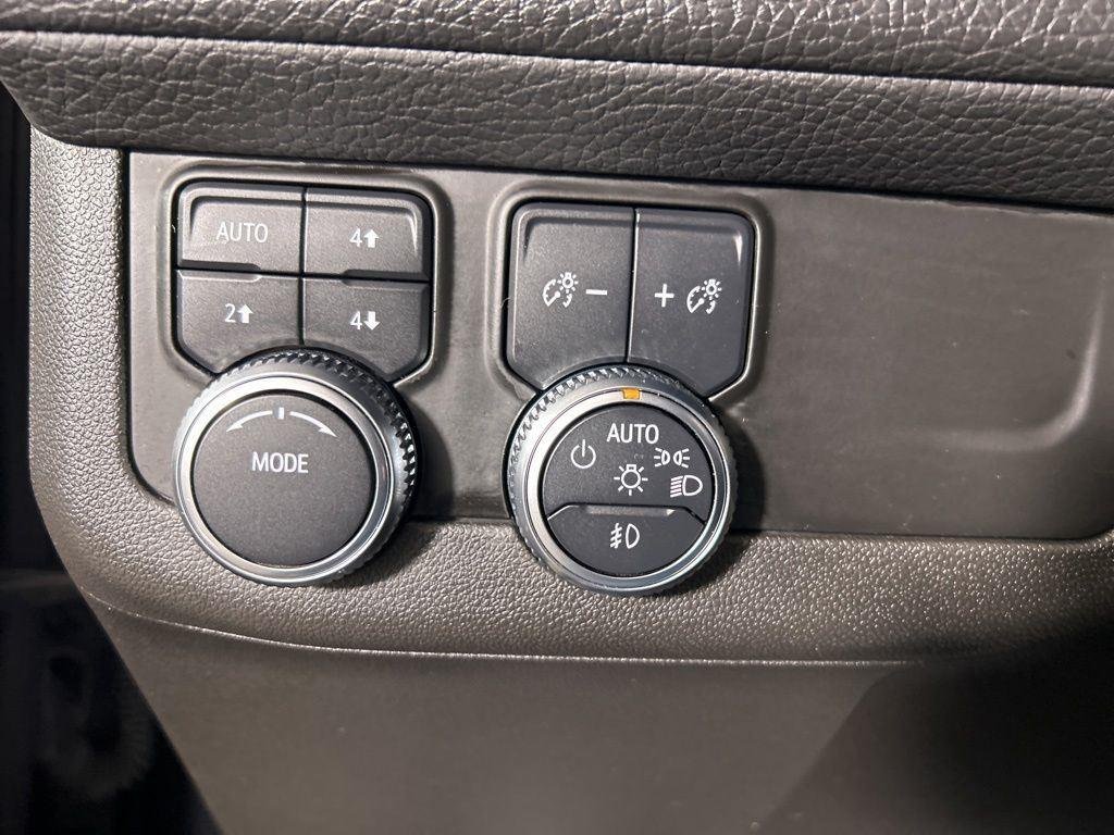 Used 2021 Onyx Black GMC Denali image 20